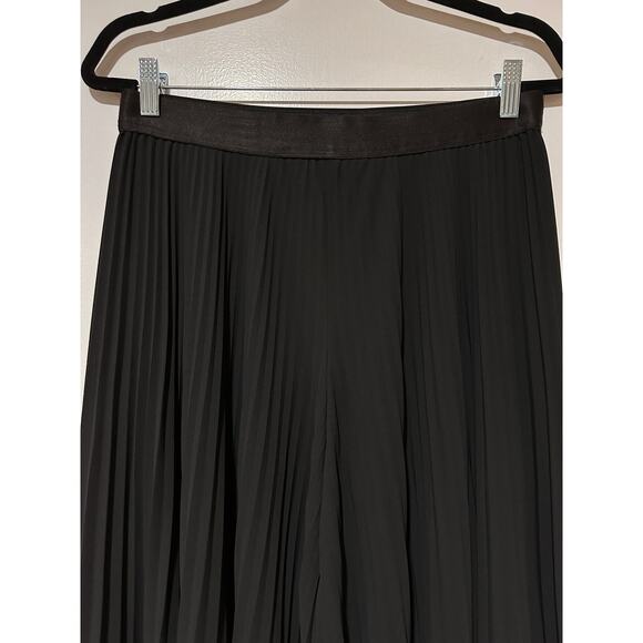 Bailey 44 Coop Culotte in Black Accordion Pleats Wide Leg Size 10 EUC Dressy - Picture 4 of 10